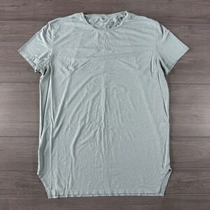 Alphalete Mens Performance Short Sleeve Curved Hem T-Shirt Sage Green XL
